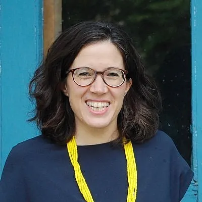 Candidate for Congress Touts Newspaper Ads As Act of Social Conscience