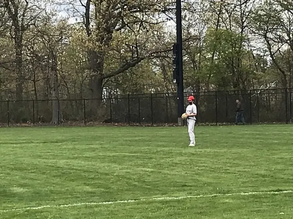 Outfielders, Vaccinated Fans Required To Wear Masks At High School Baseball Games in Massachusetts