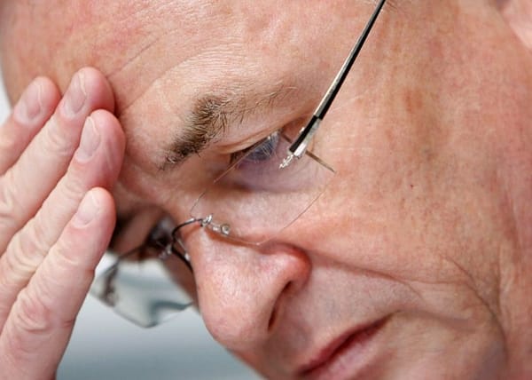 Volkswagen CEO steps down amid US emissions-rigging scandal