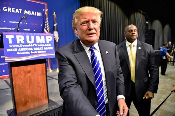 Targeting Trump, GOP seeks loyalty pledge from 2016 hopefuls