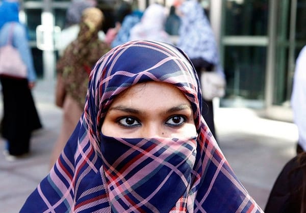 Muslim woman can wear niqab for Canada citizenship oath
