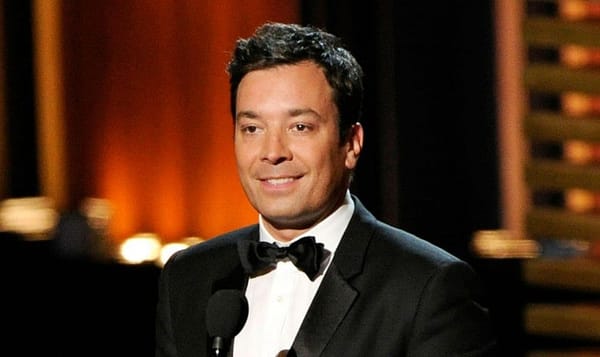 Jimmy Fallon falls at Harvard, hurts fingers on other hand