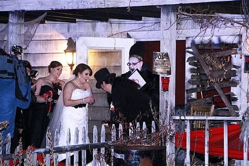 ‘I boo’: Couple weds at haunted theme park