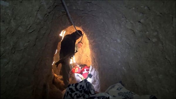 Under Iraqi town, IS militants built network of tunnels