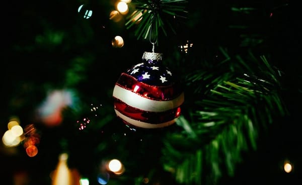 Christmas controversy as American tradition, 2015 edition
