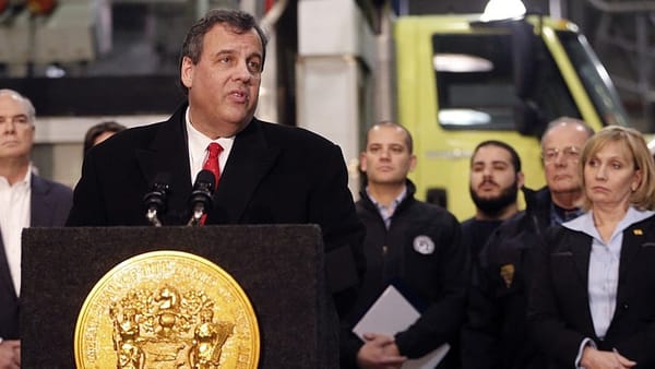 Christie tries to close in on New Hampshire