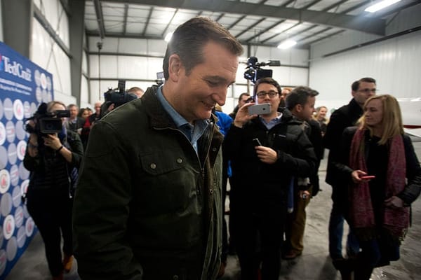 Cruz says McCain’s criticizing him because he backs Rubio