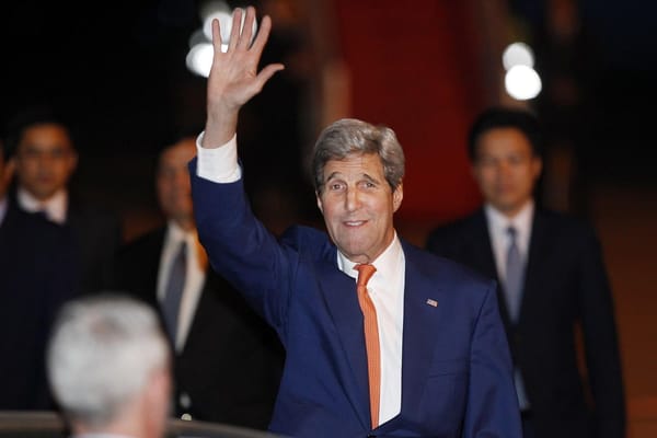 Kerry used private email to send Clinton now-classified material
