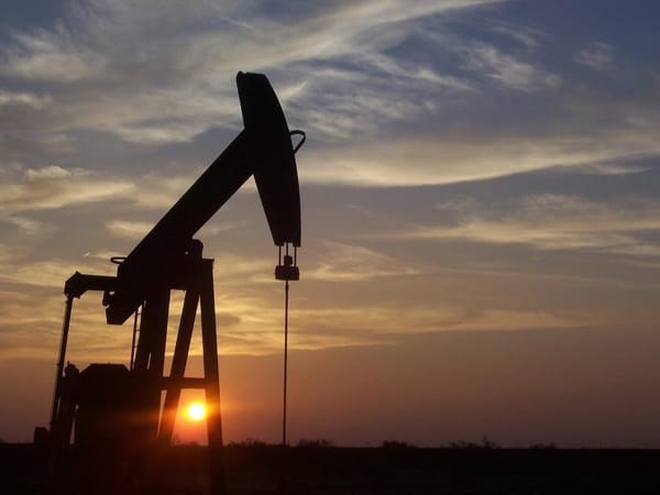 Obama eyes $10 per barrel oil tax to fund ‘clean’ transport
