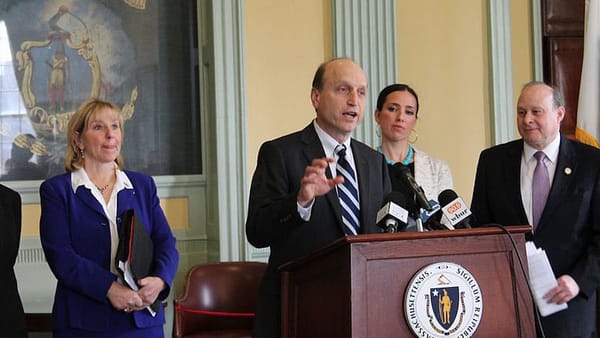 Senate bill ties charter expansion to education investments