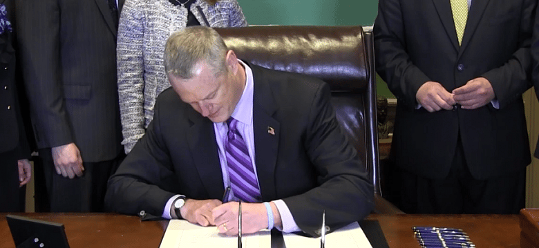 Solar power bill gets Baker signature, unlocking industry