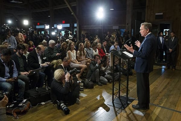 Kasich bows out of Republican nomination race