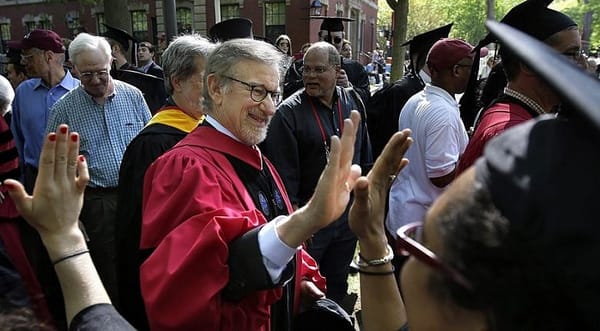 Harvard professors join chorus against club leadership ban