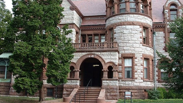 Brown confronts ‘safe space’ criticisms, schedules free speech forum
