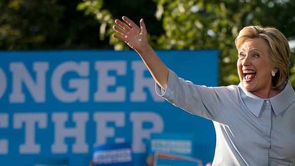 Clinton says she won’t go to Mexico before Election Day