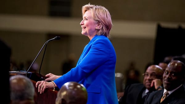 Clinton blasts Trump’s comments on military generals, Putin