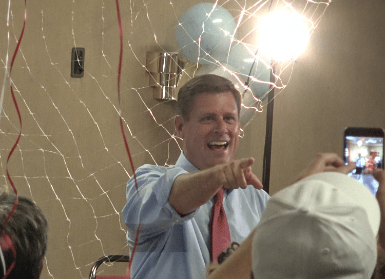 Geoff Diehl (Sort-of) Crashes Elizabeth Warren’s Public Radio Appearance