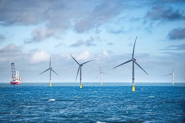 Blade Falls Off Wind Turbine In Gloucester