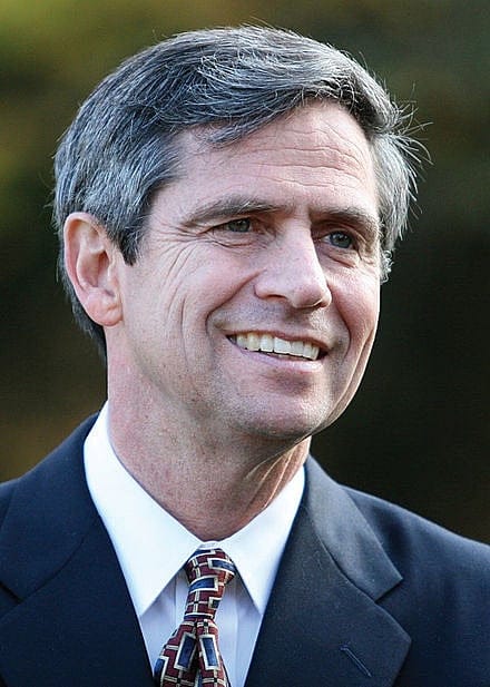 Longshot Democratic Presidential Candidate Walking Across New Hampshire